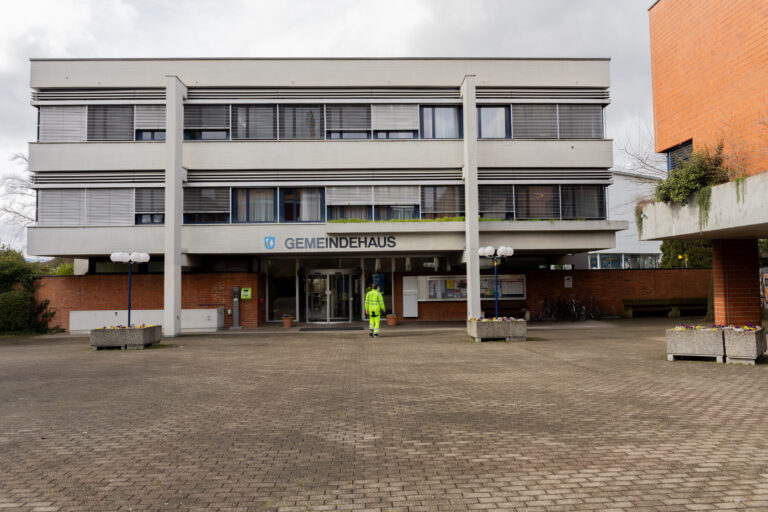 1 Parkhaus Zentrum Oberengstringen Tiefgarage