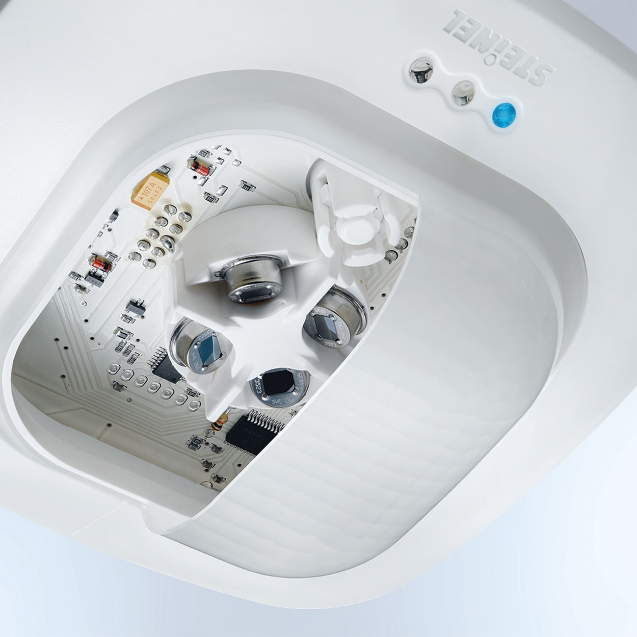 4 Pyros mit DSP (Digital Signal Processing)